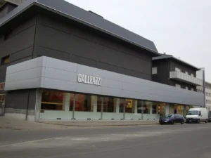 rivestimento facciata commerciale