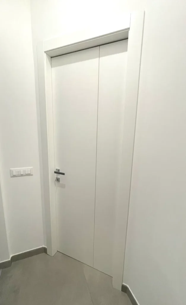 porta interna libro chiusa